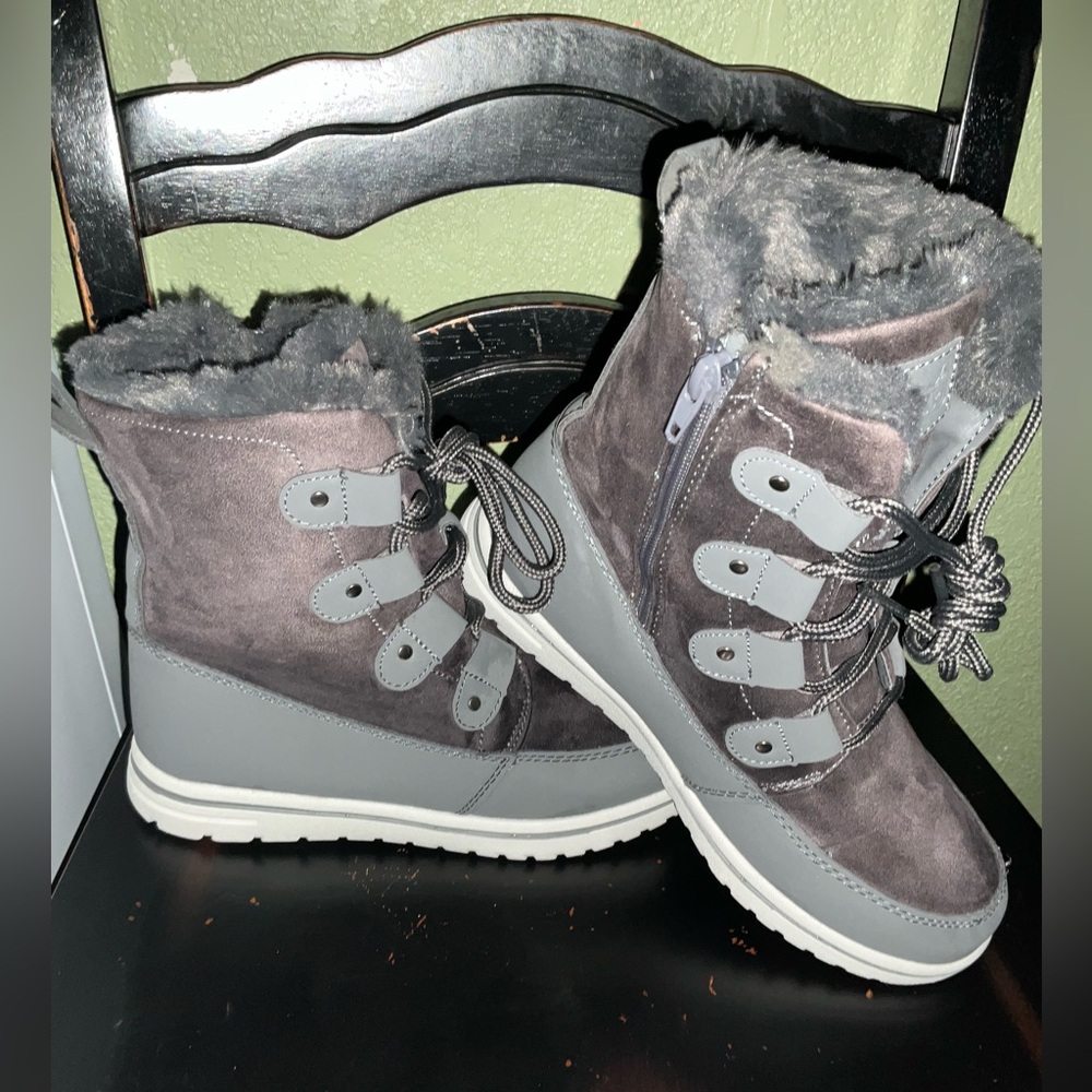 Polar winter boots, charcoal grey, size 6